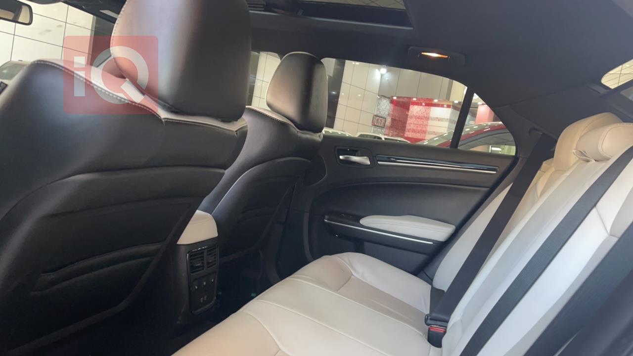 Chrysler 300